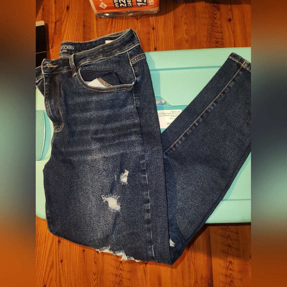 Maurices jeans